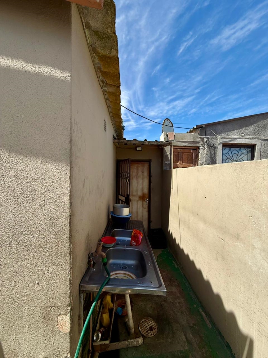 3 Bedroom Property for Sale in Harare Western Cape